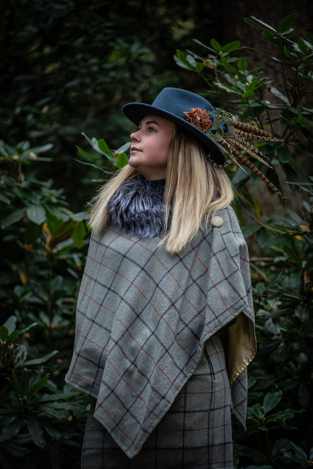 100% Wool Grey Tweed Poncho with Faux Fur Collar