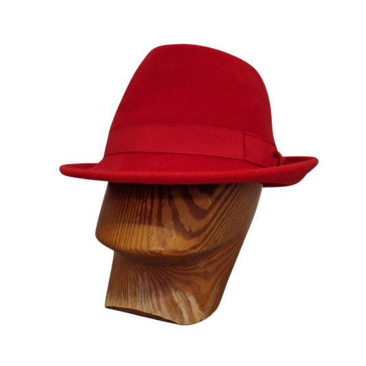 Red trilby front
