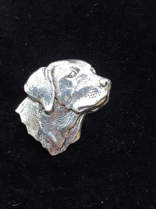 Pewter Tie Pin / Pin Badge Labrador Design.